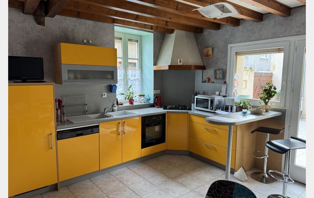 CHEVALIER IMMOBILIER : Maison / Villa | SAINT-AMAND-MONTROND (18200) | 117 m2 | 144 000 € 