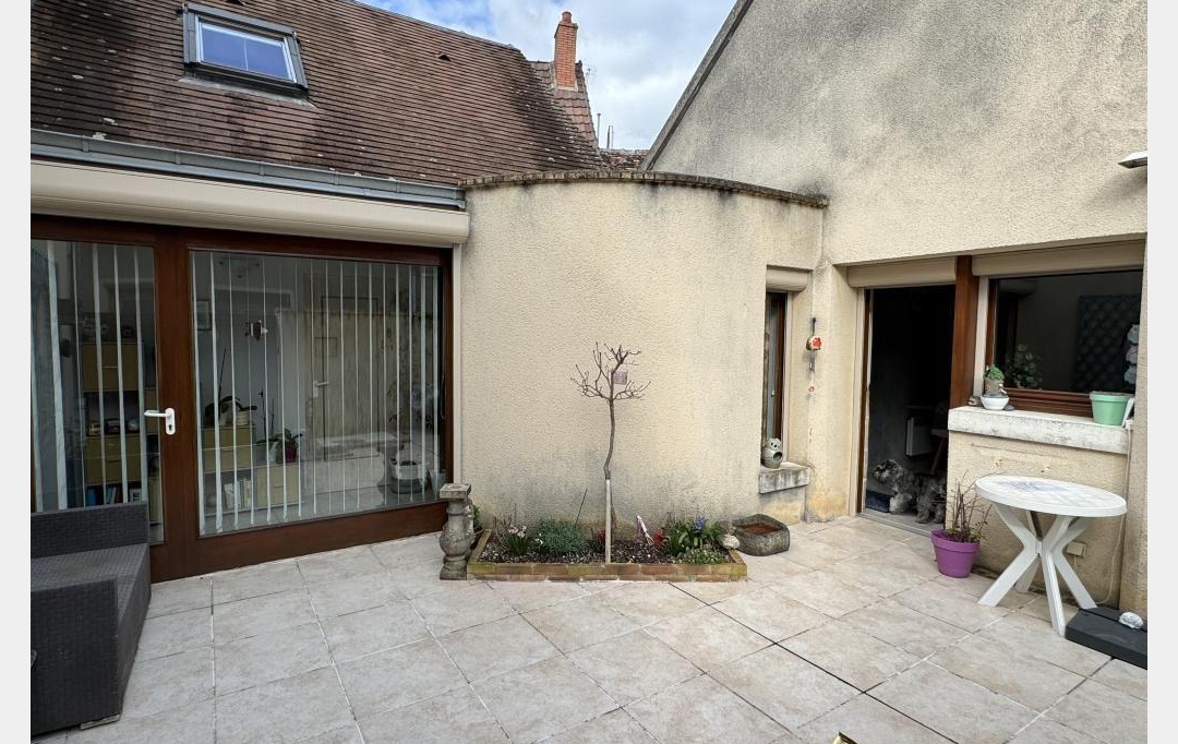 CHEVALIER IMMOBILIER : Maison / Villa | SAINT-AMAND-MONTROND (18200) | 117 m2 | 144 000 € 