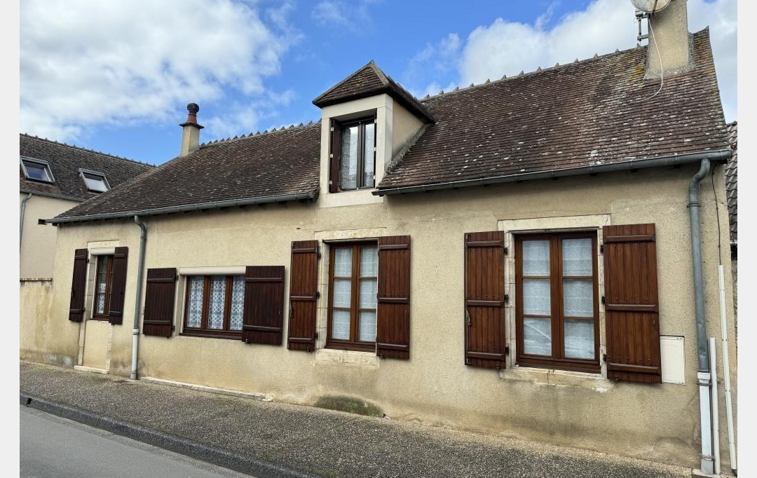 CHEVALIER IMMOBILIER : Maison / Villa | SAINT-AMAND-MONTROND (18200) | 117 m2 | 144 000 € 