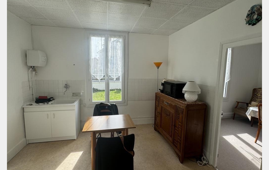 CHEVALIER IMMOBILIER : Maison / Villa | SAINT-AMAND-MONTROND (18200) | 68 m2 | 61 000 € 