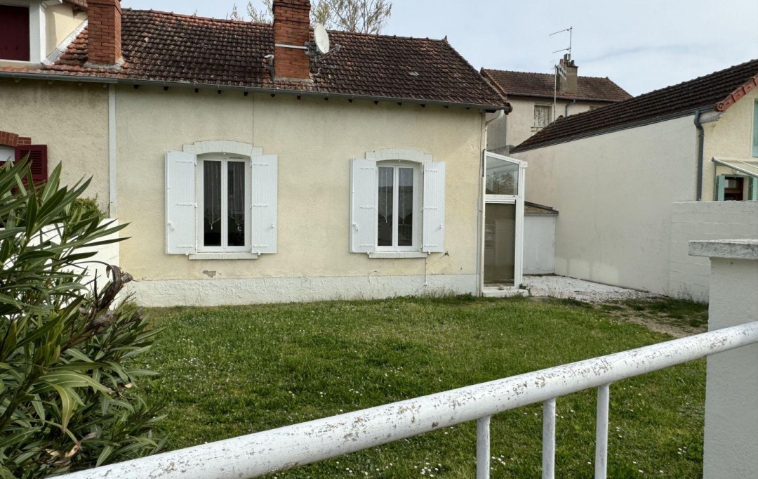 CHEVALIER IMMOBILIER : Maison / Villa | SAINT-AMAND-MONTROND (18200) | 68 m2 | 61 000 € 