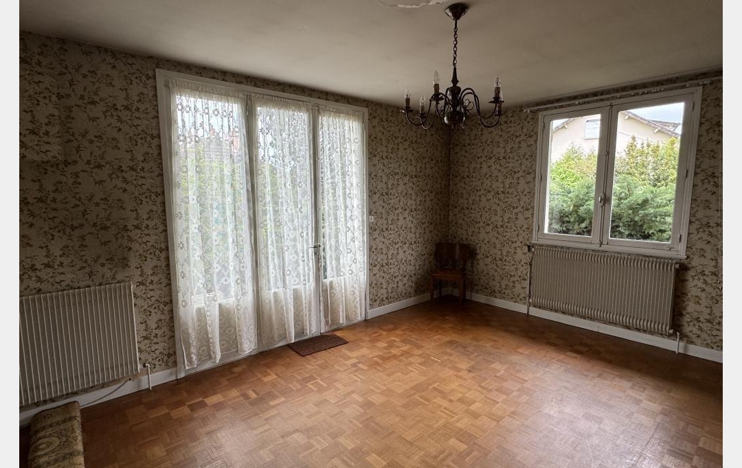 CHEVALIER IMMOBILIER : Maison / Villa | SAINT-AMAND-MONTROND (18200) | 85 m2 | 76 000 € 