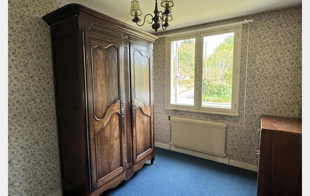 CHEVALIER IMMOBILIER : Maison / Villa | SAINT-AMAND-MONTROND (18200) | 85 m2 | 76 000 € 
