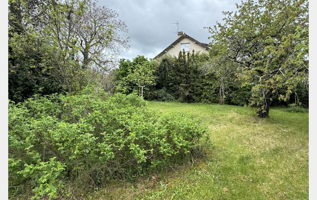 CHEVALIER IMMOBILIER : Maison / Villa | SAINT-AMAND-MONTROND (18200) | 85 m2 | 76 000 € 