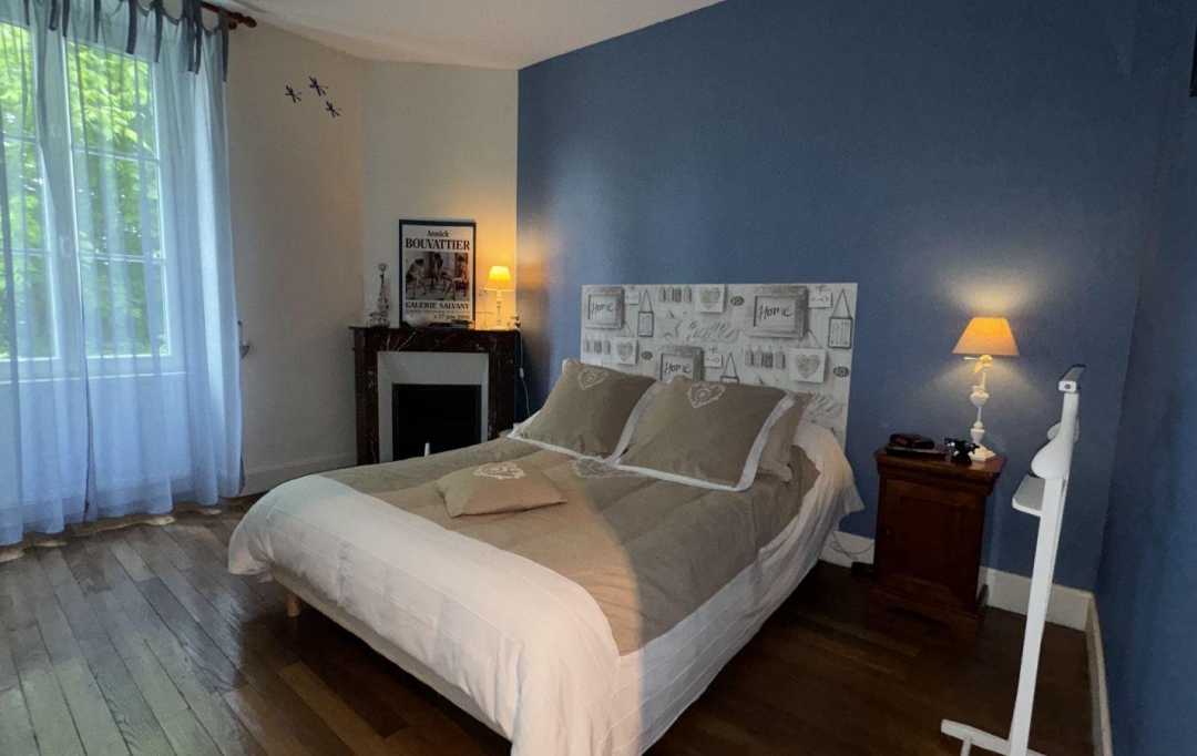 CHEVALIER IMMOBILIER : Maison / Villa | SAINT-AMAND-MONTROND (18200) | 172 m2 | 334 000 € 