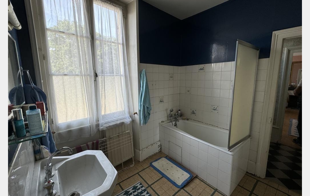 CHEVALIER IMMOBILIER : Maison / Villa | SAINT-AMAND-MONTROND (18200) | 131 m2 | 125 000 € 