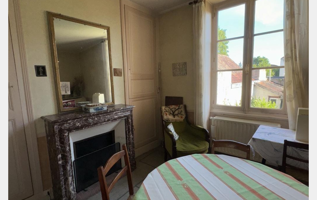 CHEVALIER IMMOBILIER : Maison / Villa | SAINT-AMAND-MONTROND (18200) | 131 m2 | 125 000 € 