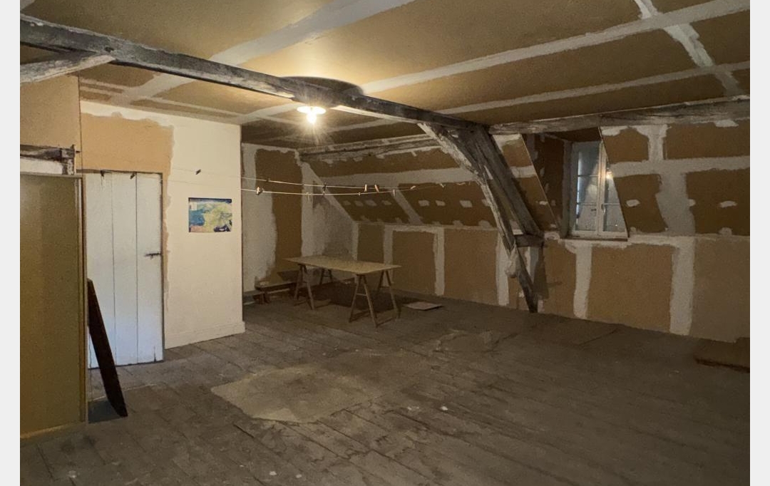 CHEVALIER IMMOBILIER : Maison / Villa | SAINT-AMAND-MONTROND (18200) | 131 m2 | 125 000 € 