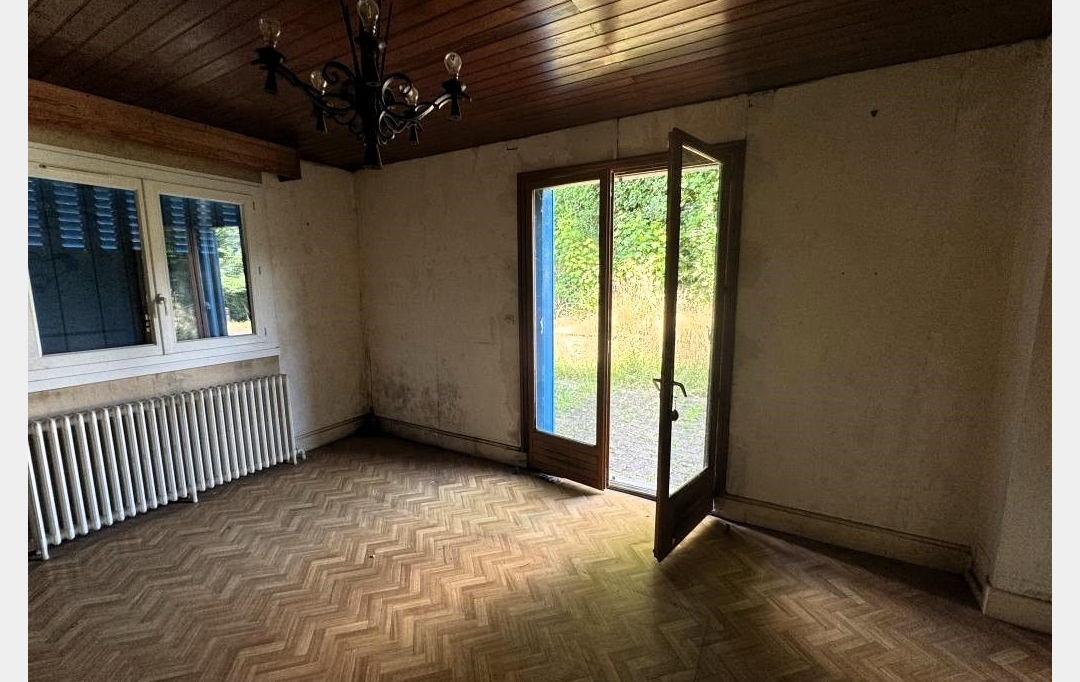 CHEVALIER IMMOBILIER : Maison / Villa | SAINT-AMAND-MONTROND (18200) | 95 m2 | 102 000 € 