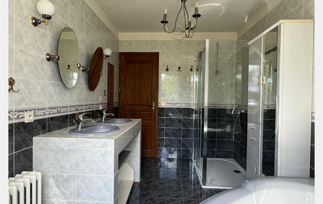 CHEVALIER IMMOBILIER : Maison / Villa | SAINT-AMAND-MONTROND (18200) | 167 m2 | 252 000 € 