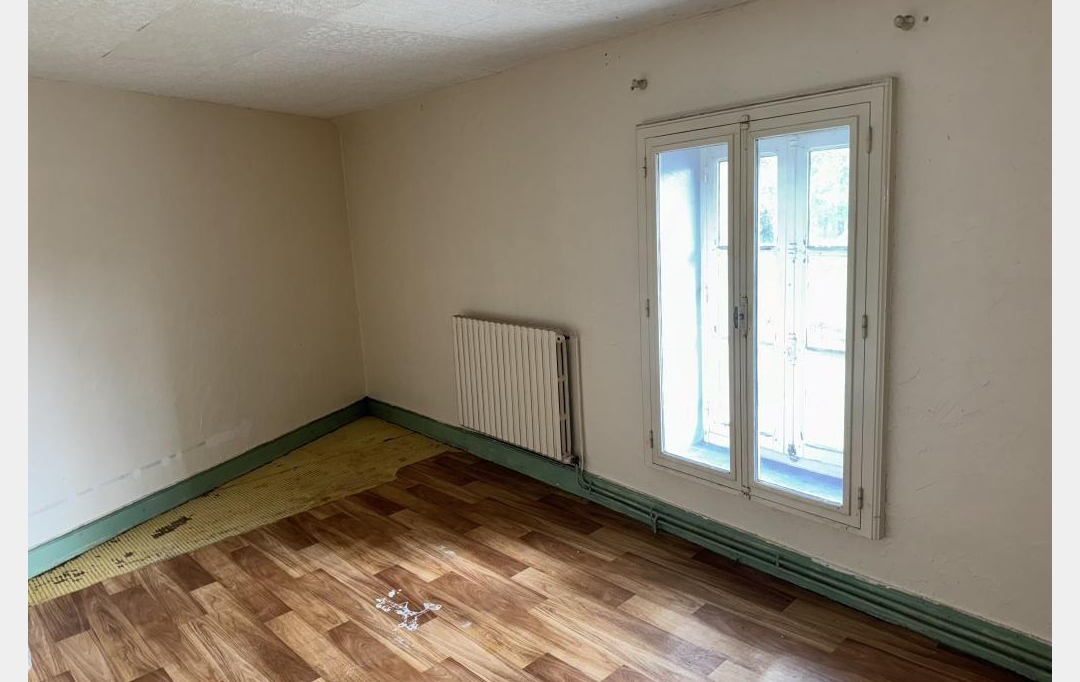 CHEVALIER IMMOBILIER : Building | ORVAL (18200) | 177 m2 | 60 000 € 