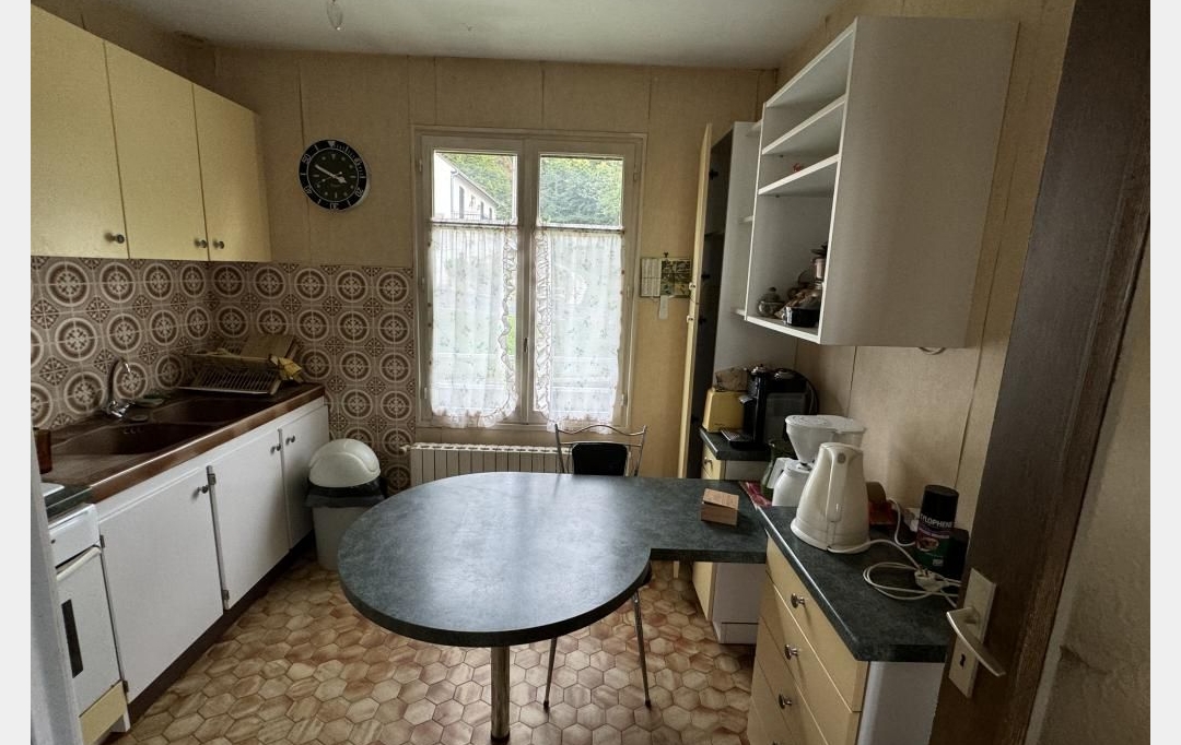 CHEVALIER IMMOBILIER : Maison / Villa | SAINT-AMAND-MONTROND (18200) | 60 m2 | 44 000 € 