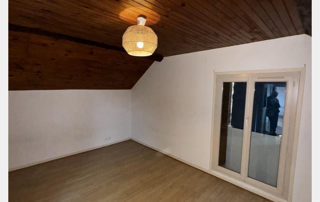CHEVALIER IMMOBILIER : House | SAINT-VITTE (18360) | 92 m2 | 79 000 € 
