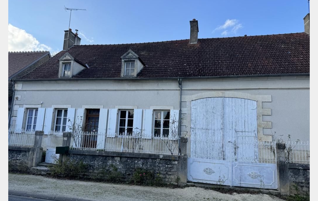 CHEVALIER IMMOBILIER : Maison / Villa | SAINT-AMAND-MONTROND (18200) | 115 m2 | 88 000 € 