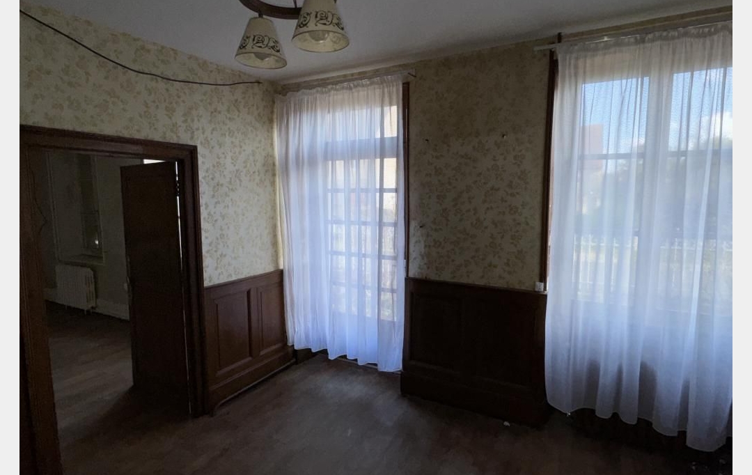 CHEVALIER IMMOBILIER : Maison / Villa | SAINT-AMAND-MONTROND (18200) | 115 m2 | 88 000 € 