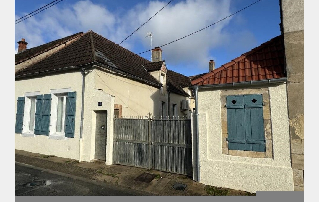 CHEVALIER IMMOBILIER : Maison / Villa | SAINT-AMAND-MONTROND (18200) | 99 m2 | 117 000 € 