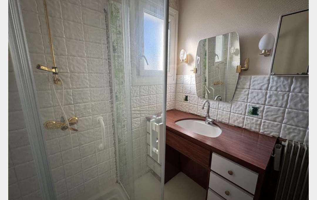 CHEVALIER IMMOBILIER : Maison / Villa | SAINT-AMAND-MONTROND (18200) | 87 m2 | 81 750 € 