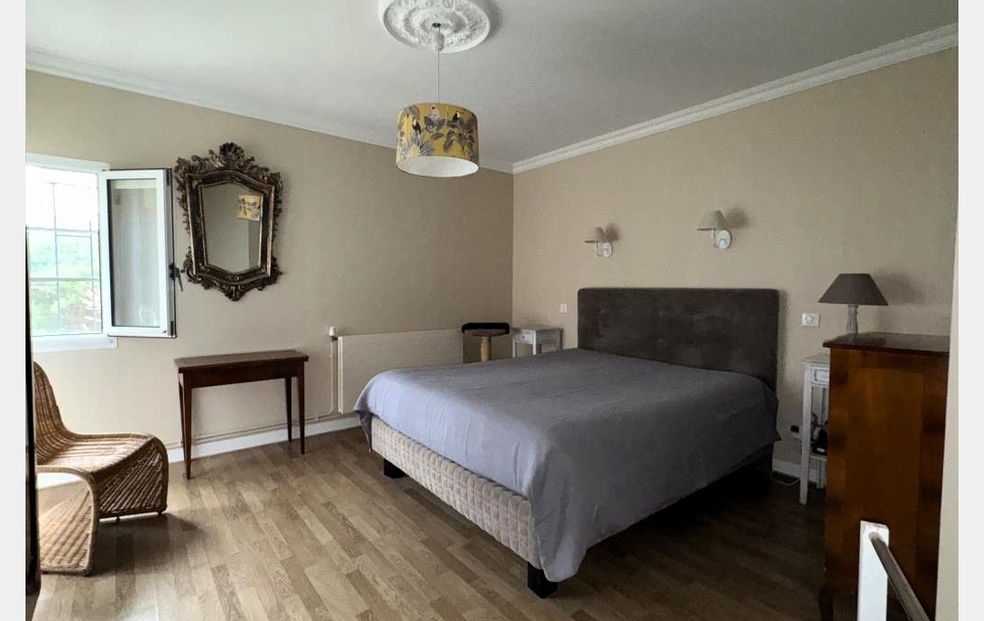CHEVALIER IMMOBILIER : Maison / Villa | SAINT-AMAND-MONTROND (18200) | 196 m2 | 402 300 € 