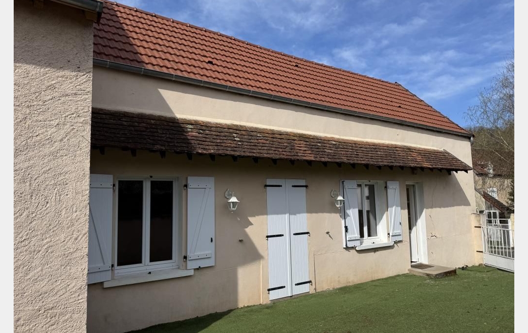 CHEVALIER IMMOBILIER : Maison / Villa | SAINT-BONNET-TRONCAIS (03360) | 65 m2 | 99 000 € 
