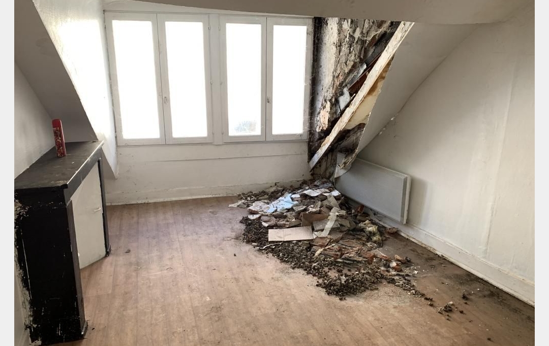 CHEVALIER IMMOBILIER : Immeuble | SAINT-AMAND-MONTROND (18200) | 100 m2 | 38 500 € 