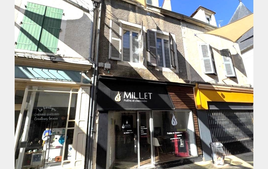 CHEVALIER IMMOBILIER : Immeuble | SAINT-AMAND-MONTROND (18200) | 100 m2 | 38 500 € 