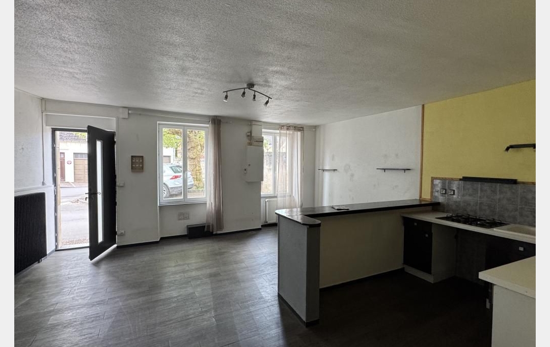 CHEVALIER IMMOBILIER : Maison / Villa | SAINT-AMAND-MONTROND (18200) | 67 m2 | 52 800 € 