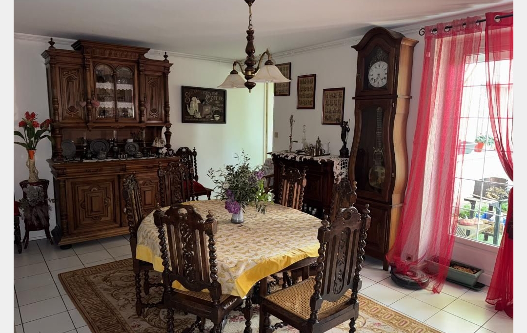 CHEVALIER IMMOBILIER : House | SAINT-AMAND-MONTROND (18200) | 185 m2 | 187 250 € 