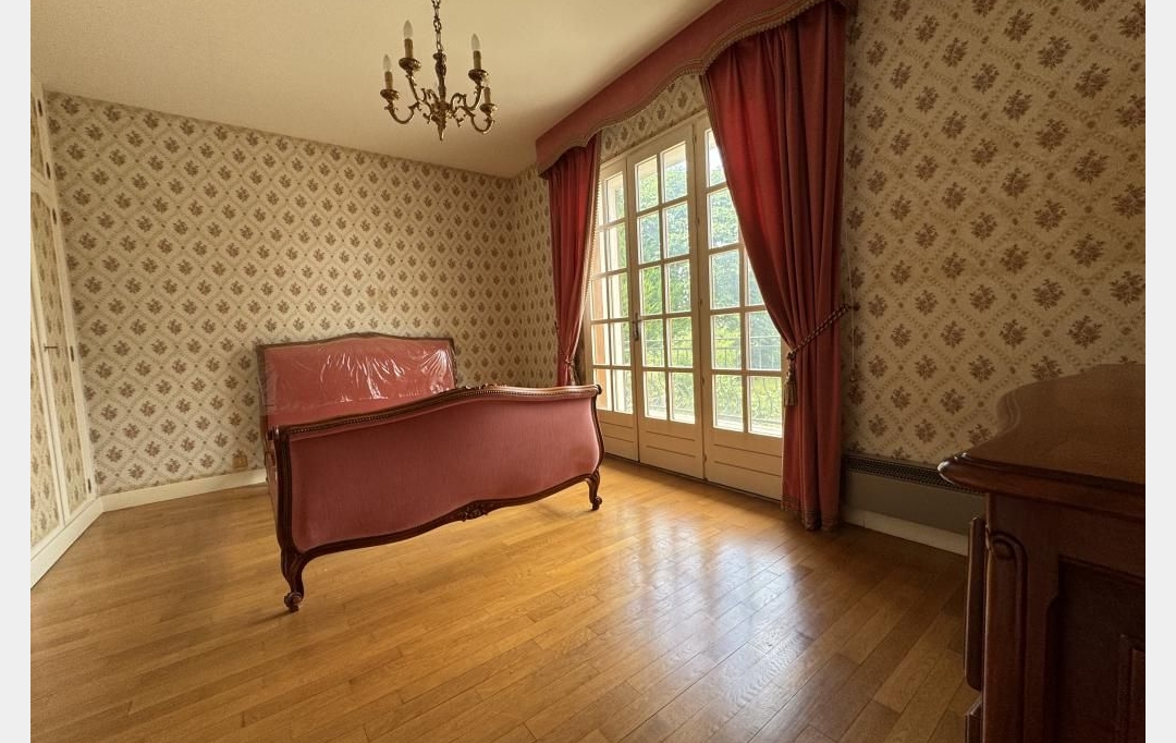 CHEVALIER IMMOBILIER : Maison / Villa | SAINT-AMAND-MONTROND (18200) | 158 m2 | 233 200 € 