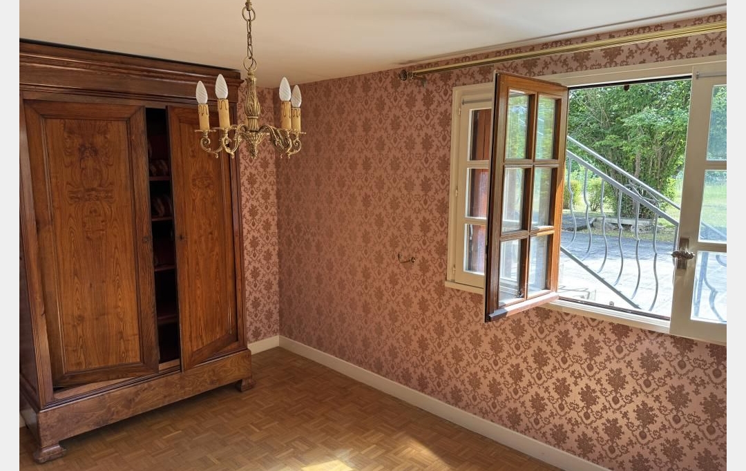 CHEVALIER IMMOBILIER : Maison / Villa | SAINT-AMAND-MONTROND (18200) | 158 m2 | 233 200 € 