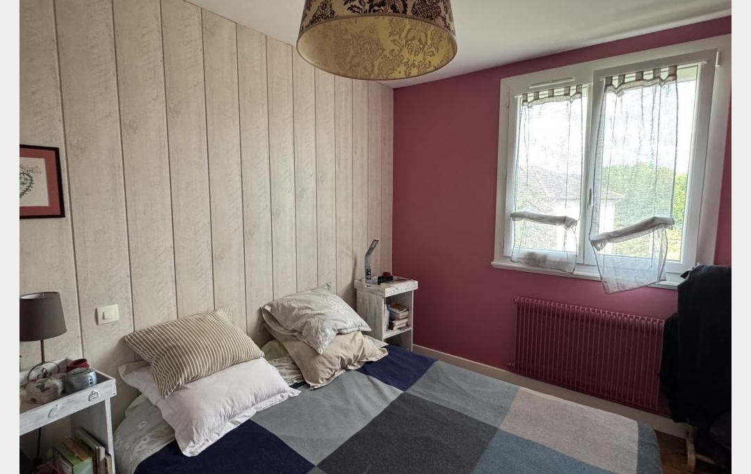 CHEVALIER IMMOBILIER : Maison / Villa | SAINT-AMAND-MONTROND (18200) | 104 m2 | 123 000 € 