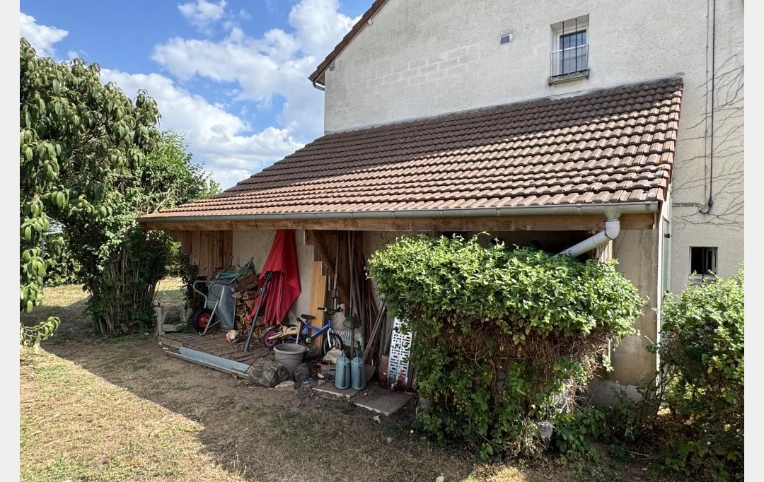 CHEVALIER IMMOBILIER : Maison / Villa | SAINT-AMAND-MONTROND (18200) | 104 m2 | 123 000 € 