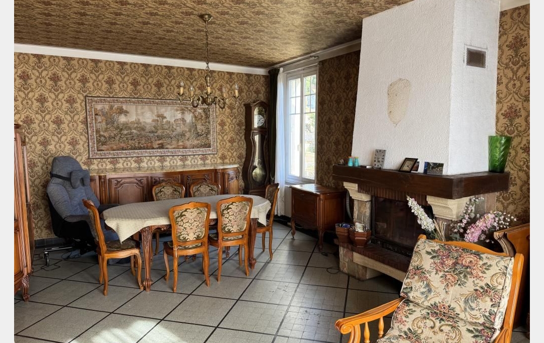 CHEVALIER IMMOBILIER : Maison / Villa | SAINT-AMAND-MONTROND (18200) | 151 m2 | 207 000 € 
