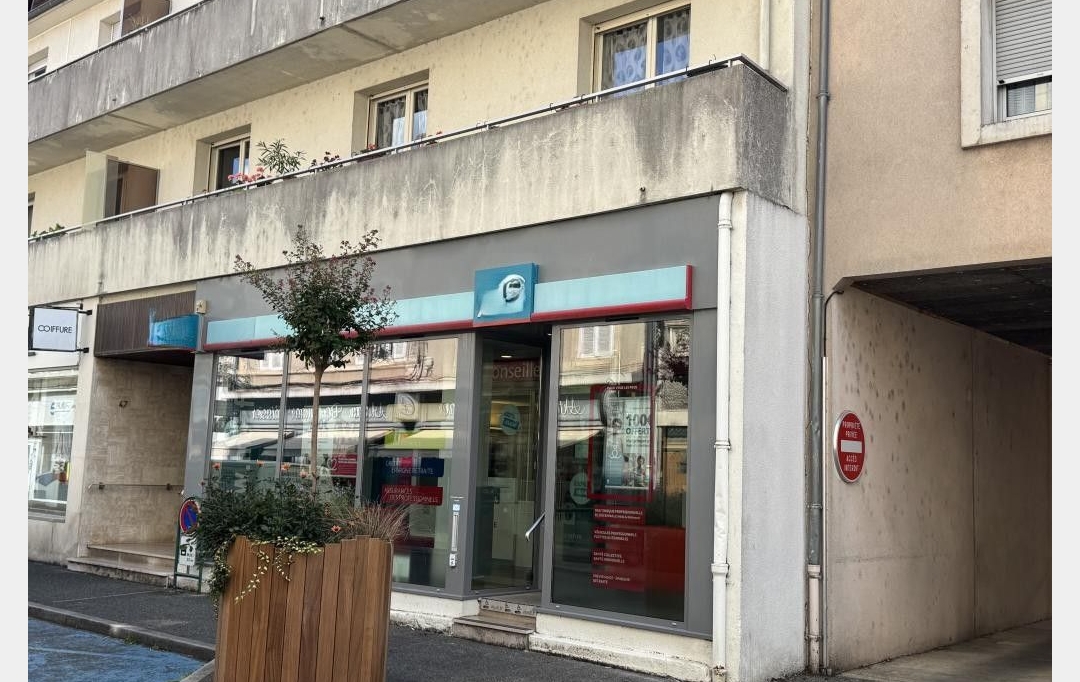 CHEVALIER IMMOBILIER : Local / Bureau | SAINT-AMAND-MONTROND (18200) | 108 m2 | 108 500 € 