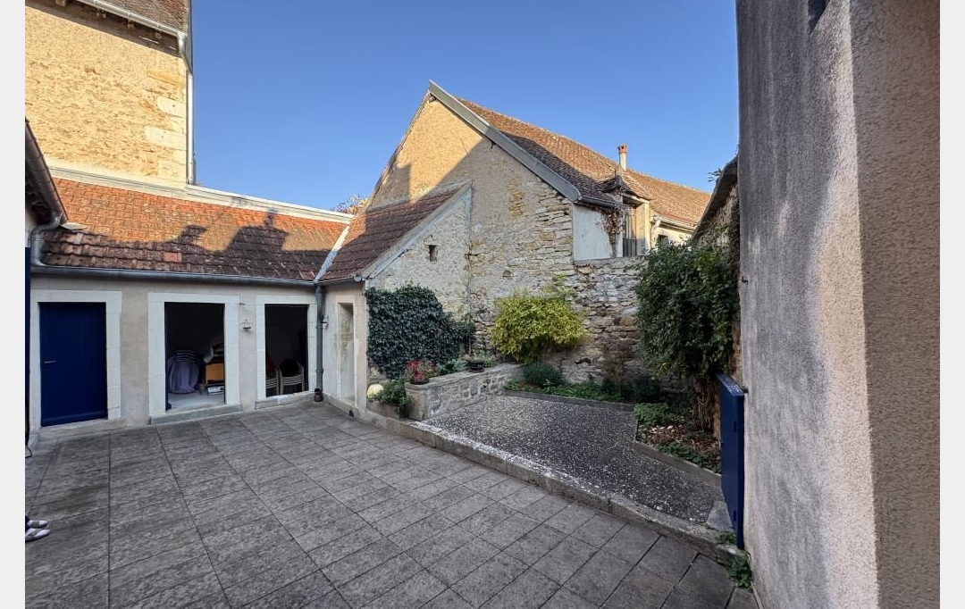 CHEVALIER IMMOBILIER : Maison / Villa | SAINT-AMAND-MONTROND (18200) | 134 m2 | 156 600 &euro; 