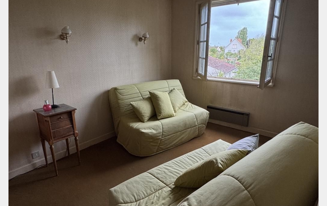 CHEVALIER IMMOBILIER : Maison / Villa | SAINT-AMAND-MONTROND (18200) | 94 m2 | 76 300 &euro; 