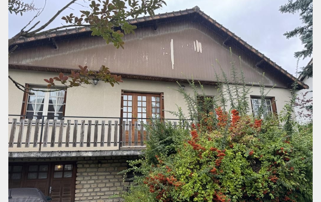 CHEVALIER IMMOBILIER : Maison / Villa | SAINT-AMAND-MONTROND (18200) | 94 m2 | 76 300 &euro; 