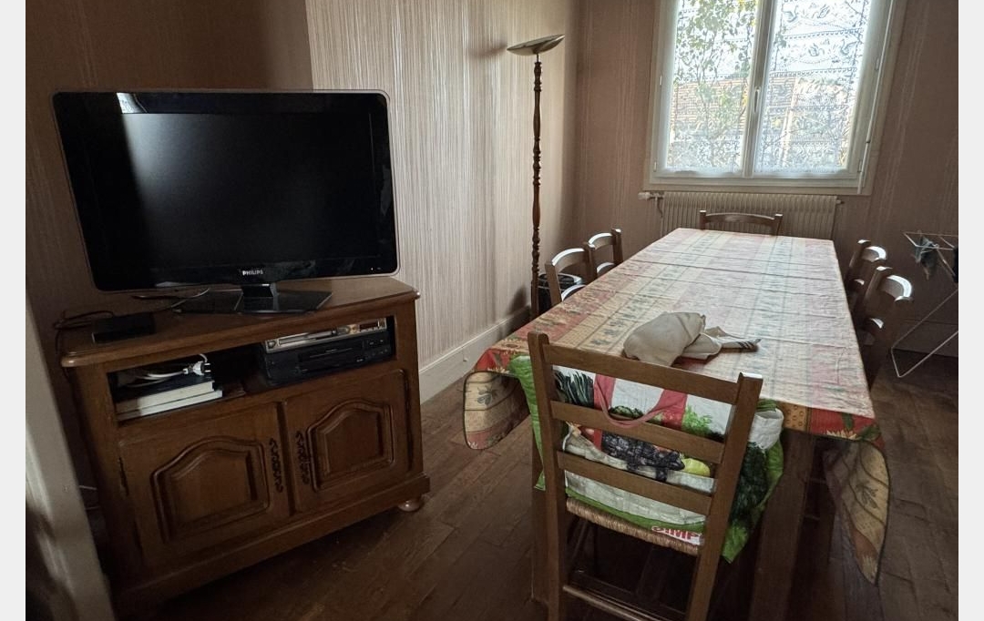 CHEVALIER IMMOBILIER : Maison / Villa | SAINT-AMAND-MONTROND (18200) | 57 m2 | 60 500 &euro; 