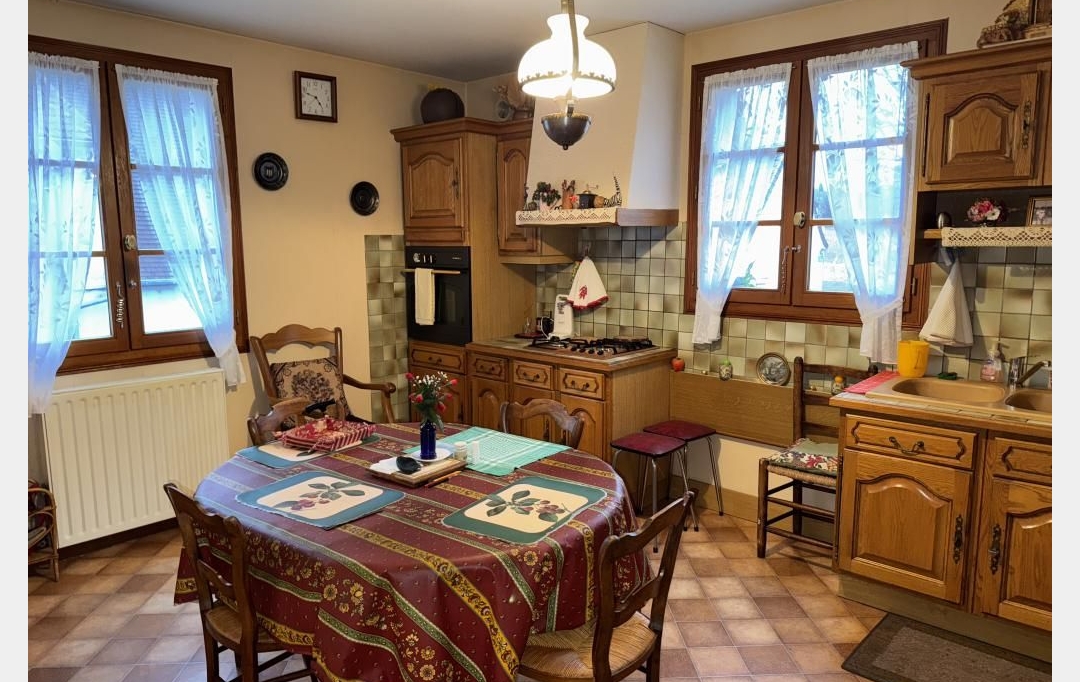CHEVALIER IMMOBILIER : Appartement | SAINT-AMAND-MONTROND (18200) | 139 m2 | 140 000 &euro; 