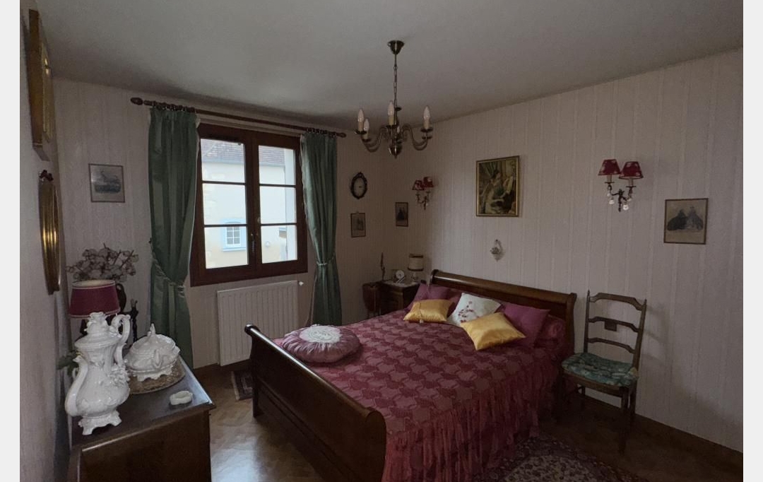 CHEVALIER IMMOBILIER : Appartement | SAINT-AMAND-MONTROND (18200) | 139 m2 | 140 000 &euro; 