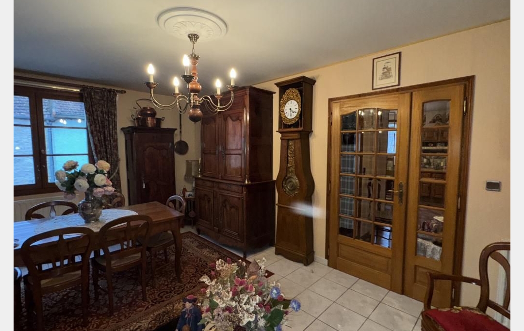 CHEVALIER IMMOBILIER : Appartement | SAINT-AMAND-MONTROND (18200) | 139 m2 | 140 000 &euro; 