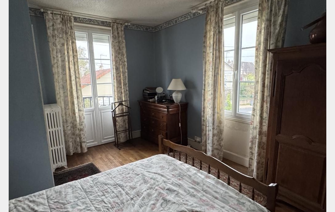 CHEVALIER IMMOBILIER : Maison / Villa | SAINT-AMAND-MONTROND (18200) | 92 m2 | 99 800 &euro; 