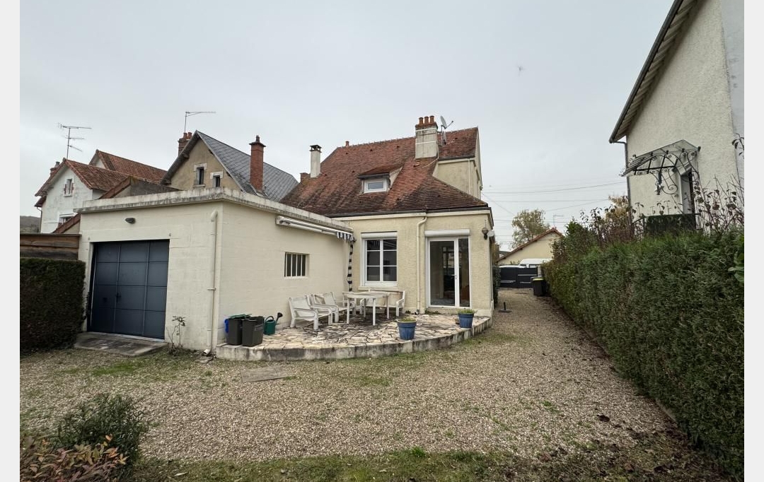 CHEVALIER IMMOBILIER : Maison / Villa | SAINT-AMAND-MONTROND (18200) | 92 m2 | 99 800 &euro; 