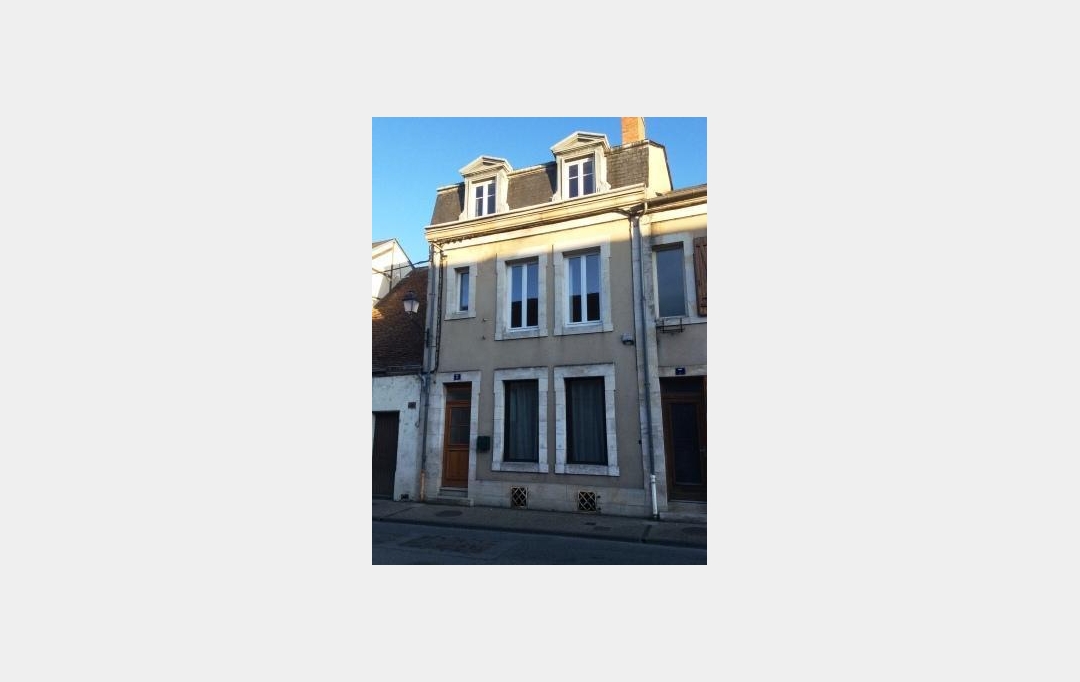 CHEVALIER IMMOBILIER : Maison / Villa | SAINT-AMAND-MONTROND (18200) | 95 m2 | 90 000 € 