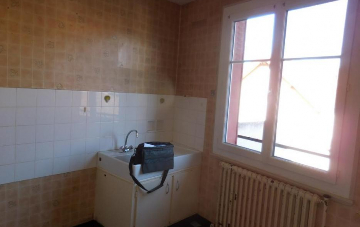 CHEVALIER IMMOBILIER : Maison / Villa | SAINT-AMAND-MONTROND (18200) | 105 m2 | 86 000 € 