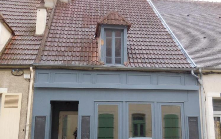 CHEVALIER IMMOBILIER : House | SAINT-AMAND-MONTROND (18200) | 120 m2 | 39 000 € 