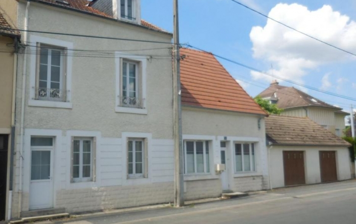 CHEVALIER IMMOBILIER : House | SAINT-AMAND-MONTROND (18200) | 185 m2 | 149 000 € 