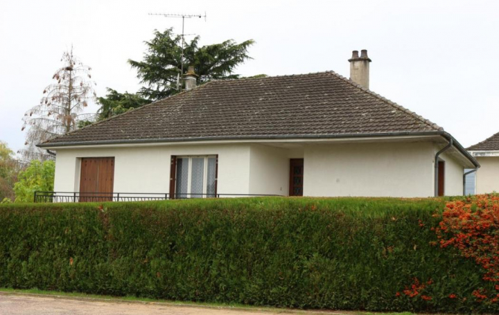 CHEVALIER IMMOBILIER : Maison / Villa | SAINT-AMAND-MONTROND (18200) | 160 m2 | 107 000 € 