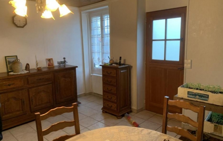 CHEVALIER IMMOBILIER : Maison / Villa | SAINT-AMAND-MONTROND (18200) | 140 m2 | 158 900 € 