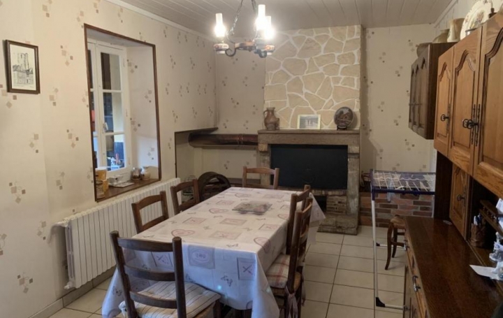 CHEVALIER IMMOBILIER : Maison / Villa | SAINT-AMAND-MONTROND (18200) | 140 m2 | 158 900 € 