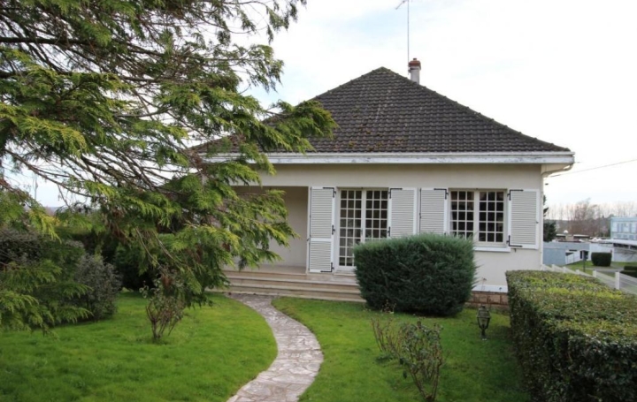 CHEVALIER IMMOBILIER : Maison / Villa | SAINT-AMAND-MONTROND (18200) | 184 m2 | 128 000 € 